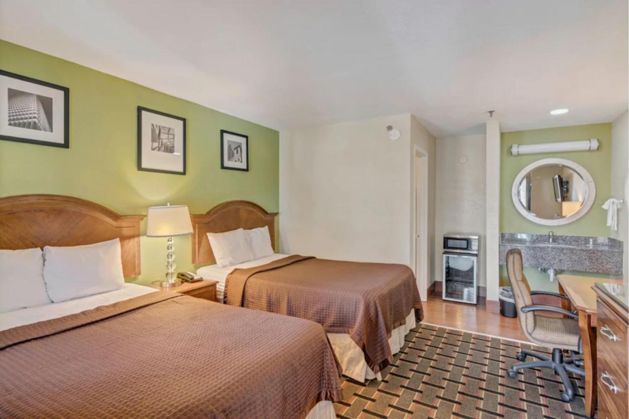 Savannah Garden Hotel Bagian luar foto