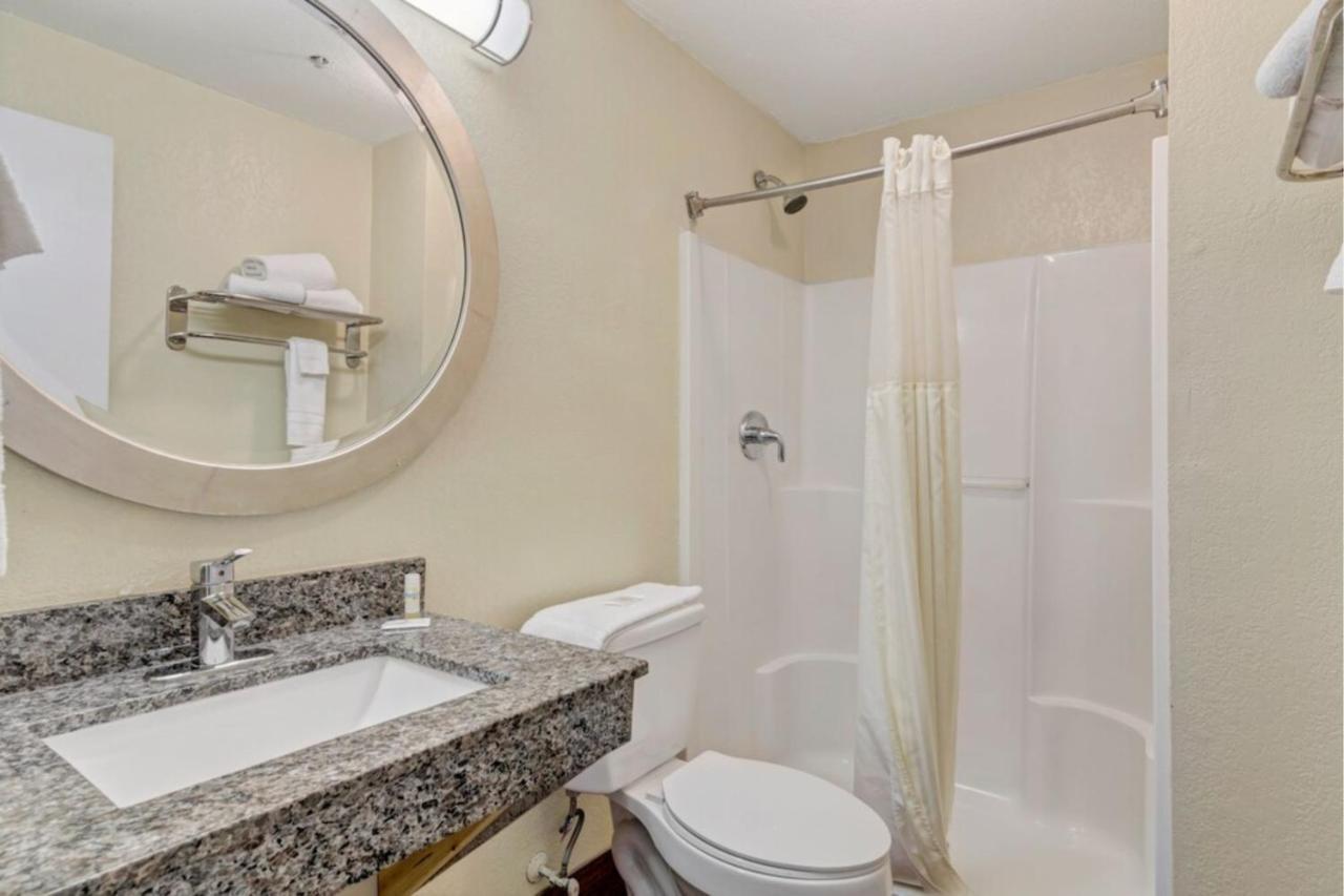 Savannah Garden Hotel Bagian luar foto
